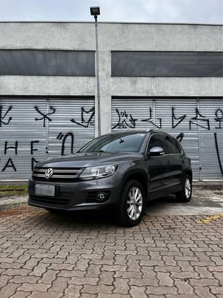 VOLKSWAGEN TIGUAN 2.0 TSI 16V TURBO GASOLINA 4P TIPTRONIC VOLKSWAGEN TIGUAN 2.0 TSI 16V TURBO GASOLINA 4P TIPTRONIC
